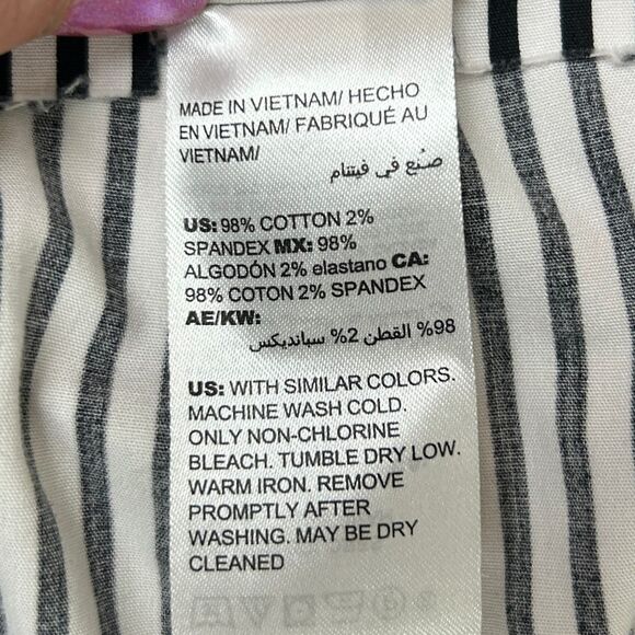 Chico's White & Black Pinstripe Print Cotton Crop Pants Cuffs Women's 2 US 12 - Picture 9 of 11